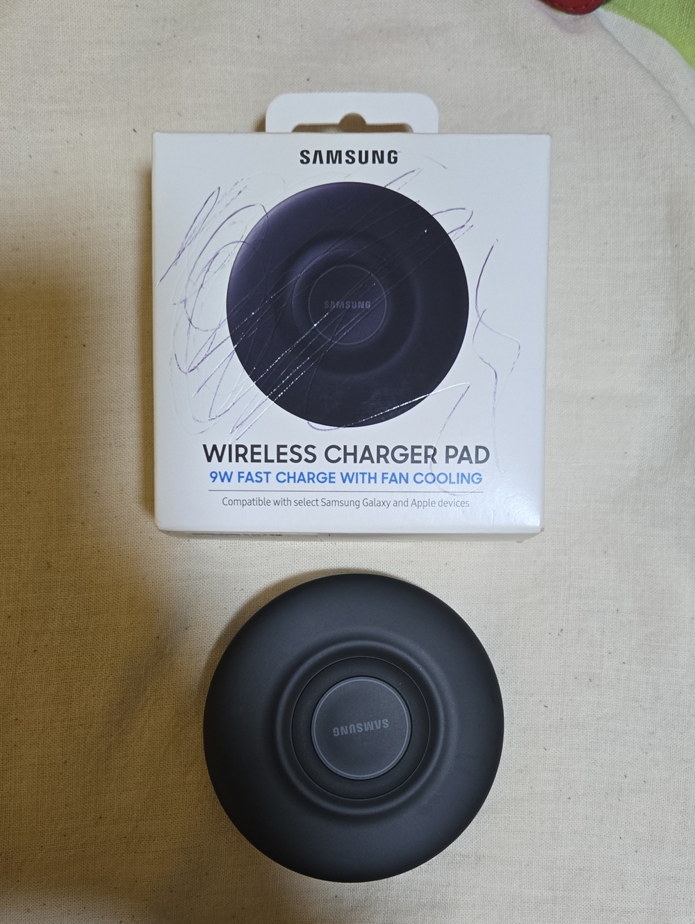 Samsung Wireless Charger Pad - Black
